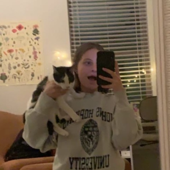 Meet your Posher, Claire - Picture 3 of 4